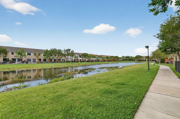 $3,400 | 10457 Wellington Parc Drive, Wellington, FL 33449