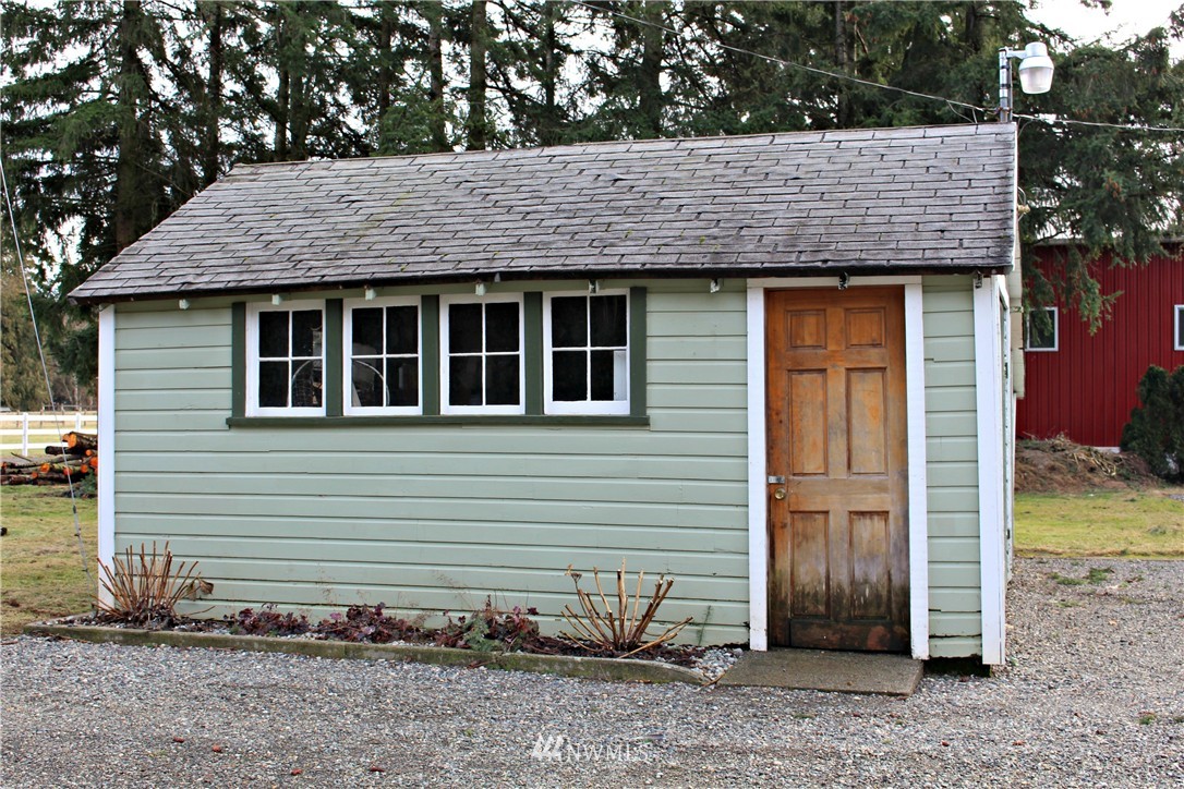 575 Loomis Trail Road Lynden, WA 98264 - Photo 3 of 24