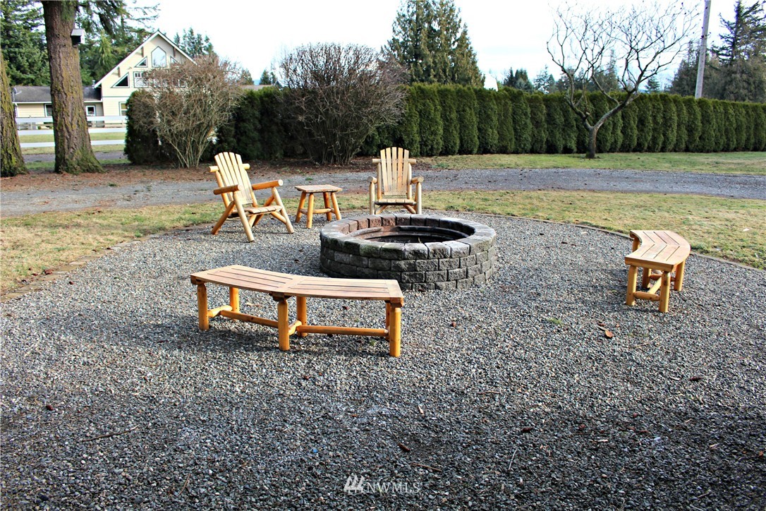 575 Loomis Trail Road Lynden, WA 98264 - Photo 4 of 24