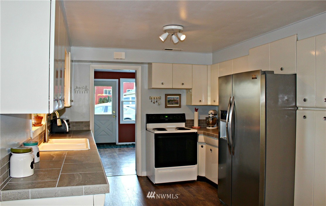 575 Loomis Trail Road Lynden, WA 98264 - Photo 8 of 24