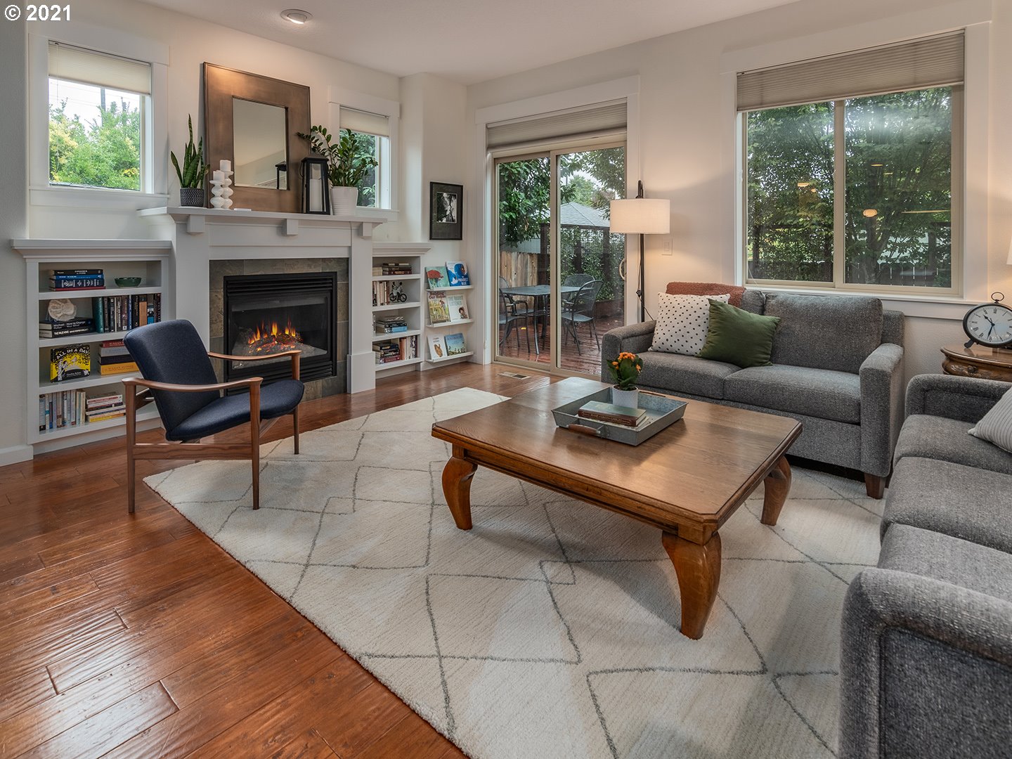4430 Northeast 77th Avenue Portland, OR 97218 - Photo 7 of 31