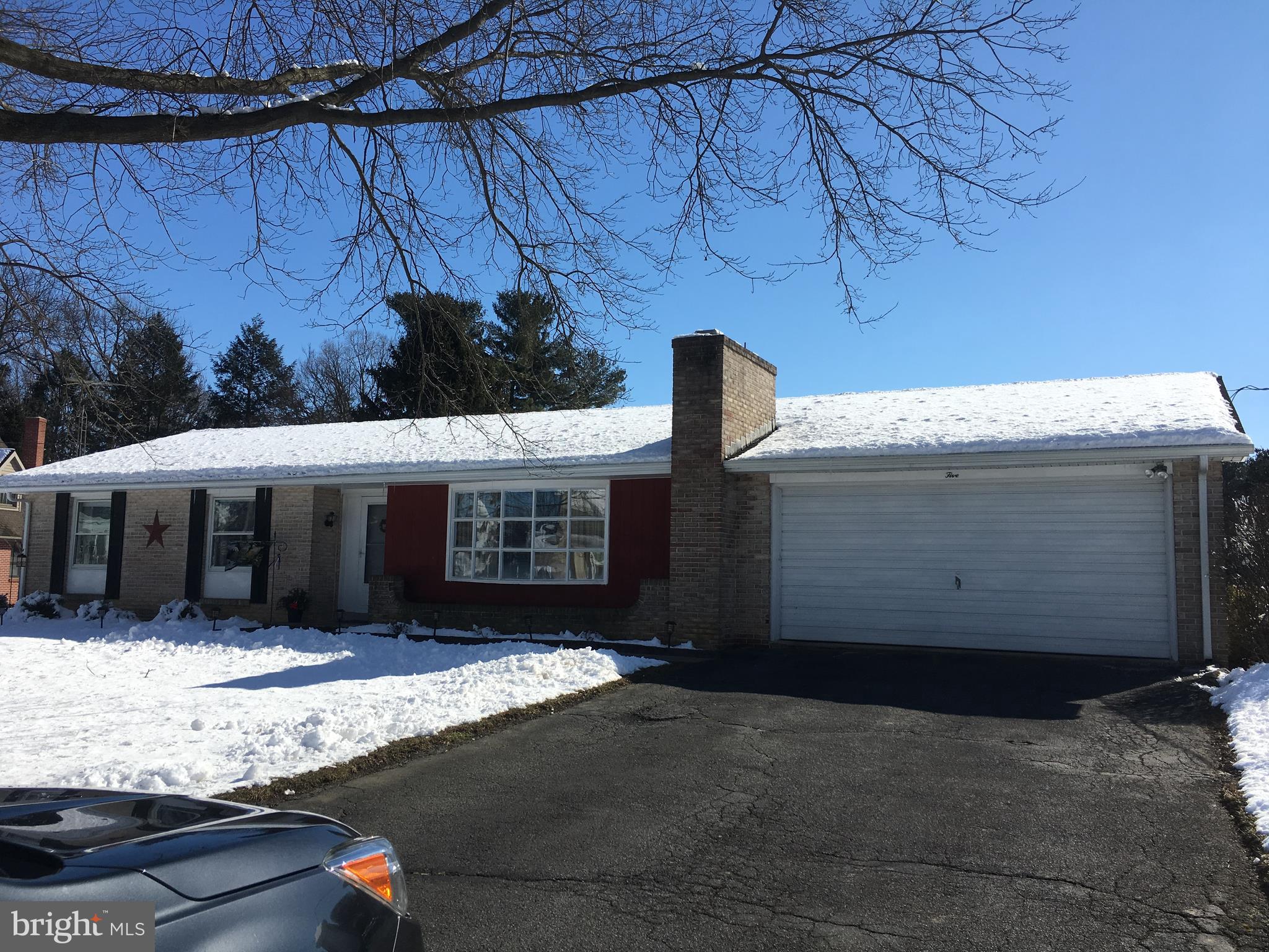 5 Green Acre Road Lititz, PA 17543 - Photo 1 of 19