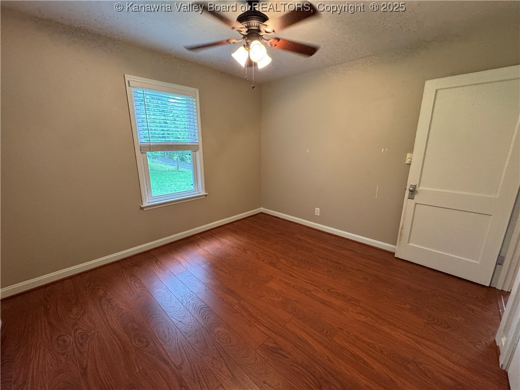 913 Charleston Road Point Pleasant, WV 25550 - Photo 16 of 37 Gallery Image 16