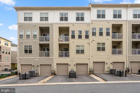 $749,000 | 121 Copley Circle, Unit 34B, Gaithersburg, MD 20878
