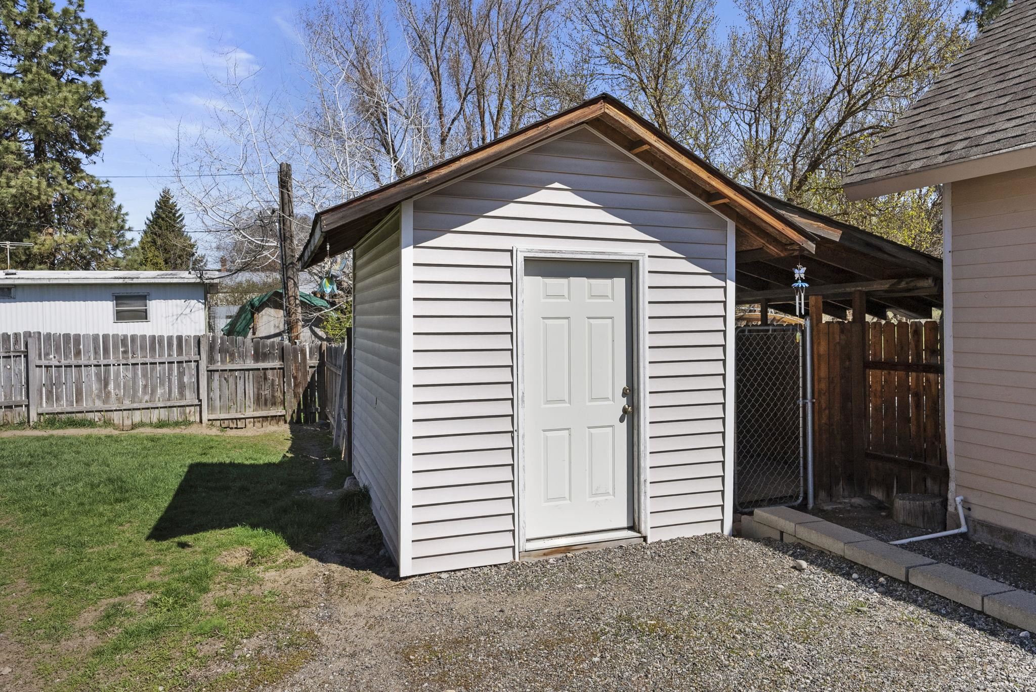 4403 East Colbert Road Colbert, WA 99005 - Photo 23 of 27