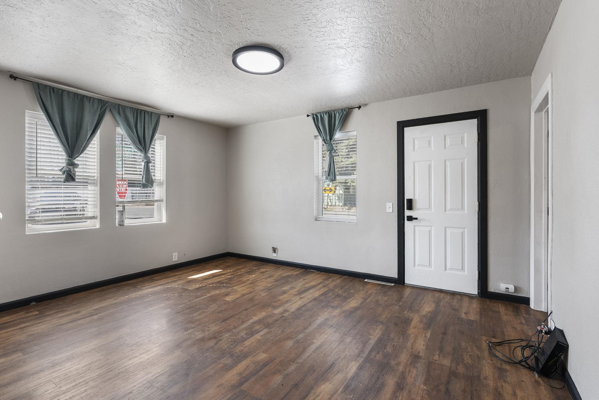 4403 East Colbert Road Colbert, WA 99005 - Photo 4 of 27