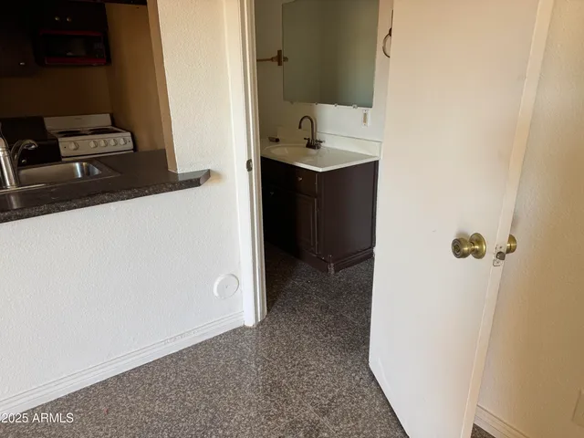 $900 | 6302 North 64th Drive, Unit 22, Glendale, AZ 85301