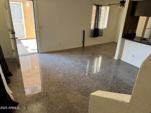 $900 | 6302 North 64th Drive, Unit 22, Glendale, AZ 85301