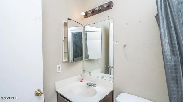 $900 | 6302 North 64th Drive, Unit 22, Glendale, AZ 85301