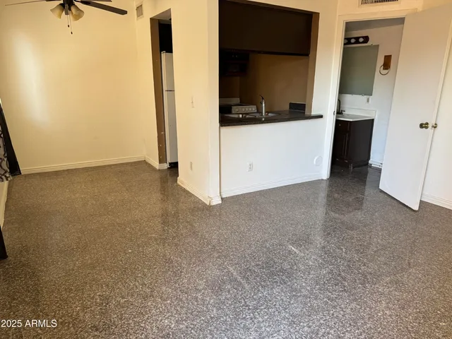 $900 | 6302 North 64th Drive, Unit 22, Glendale, AZ 85301