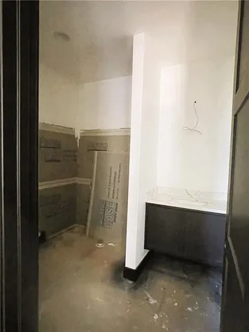 $1,049,000 | 22659 West 87th Street, Lenexa, KS 66227