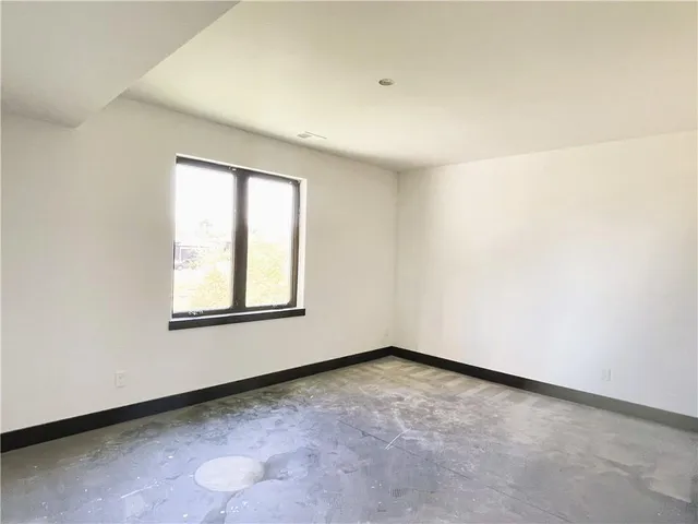 $1,049,000 | 22659 West 87th Street, Lenexa, KS 66227