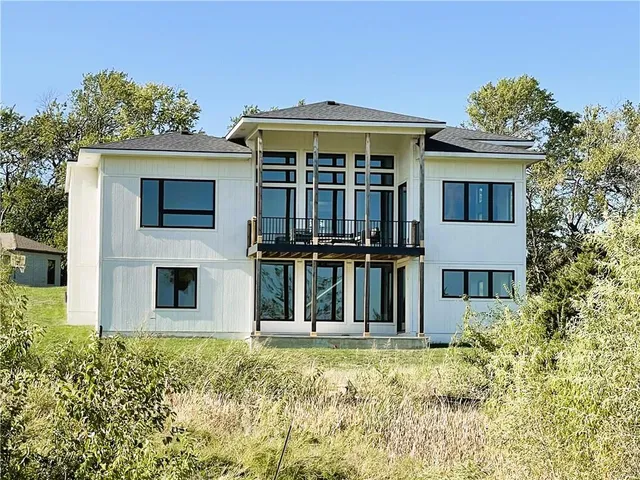 $1,049,000 | 22659 West 87th Street, Lenexa, KS 66227