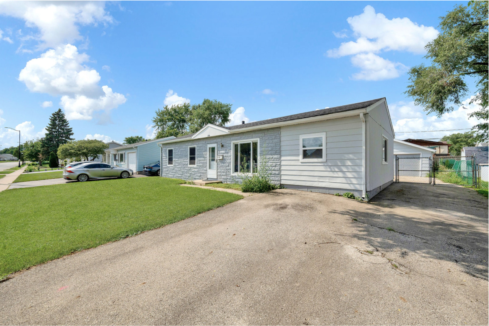 210 Murphy Drive Romeoville, IL 60446 - Photo 2 of 17 Gallery Image 2
