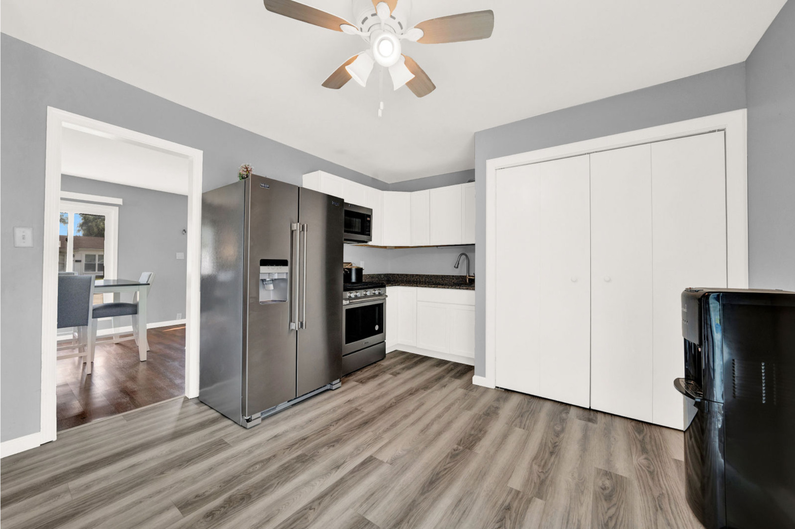 210 Murphy Drive Romeoville, IL 60446 - Photo 8 of 17 Gallery Image 8