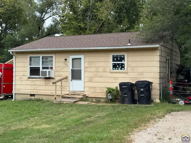 $170,000 | 1708 Southeast 24th Street, Topeka, KS 66605