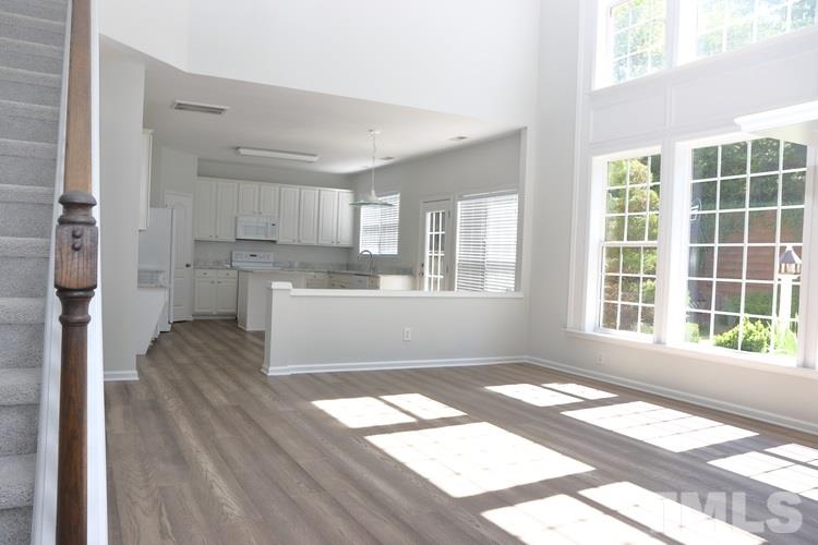 7576 Silver View Lane Raleigh, NC 27613 - Photo 3 of 23