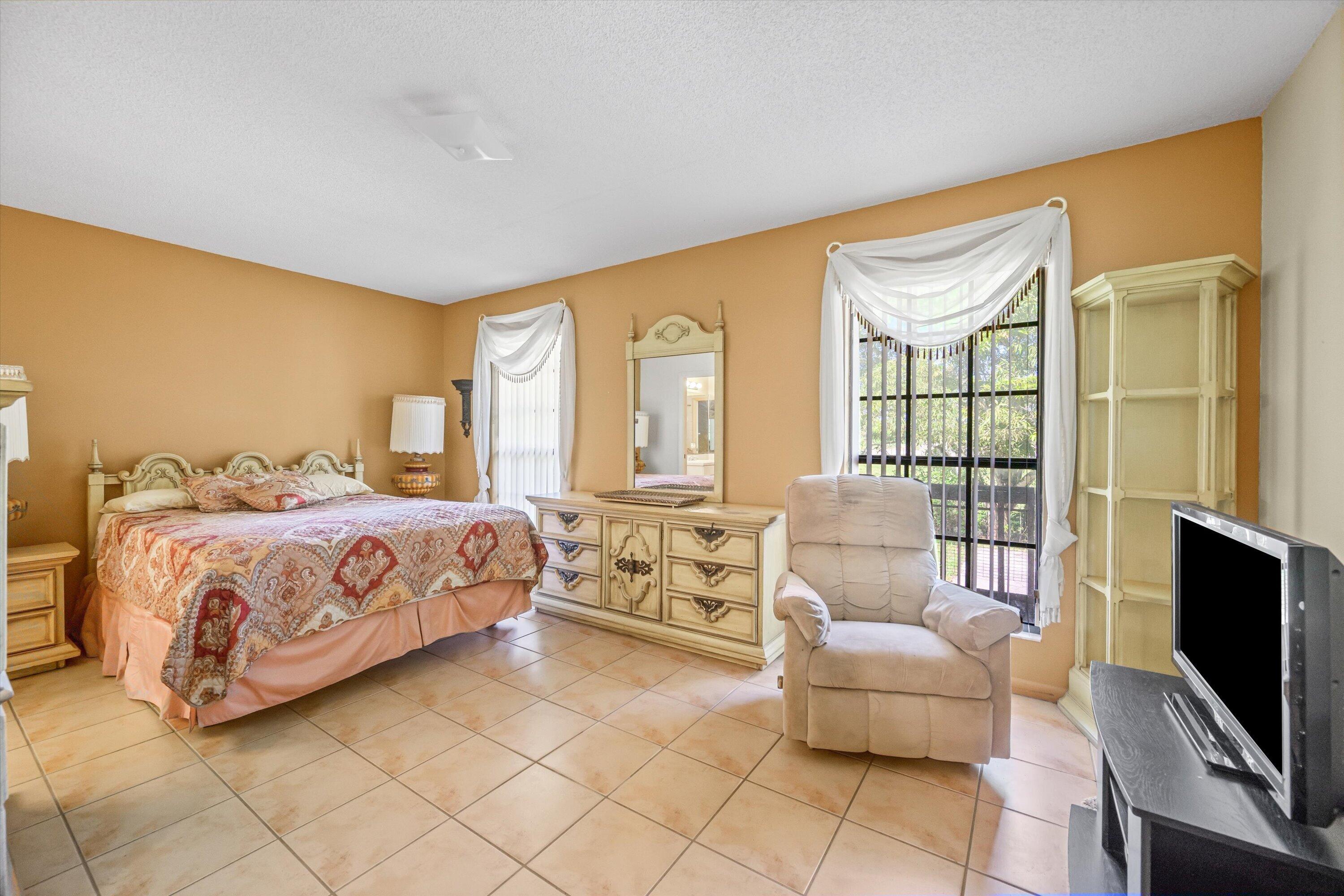 1814 A Road Loxahatchee Groves, FL 33470 - Photo 15 of 38 primary room