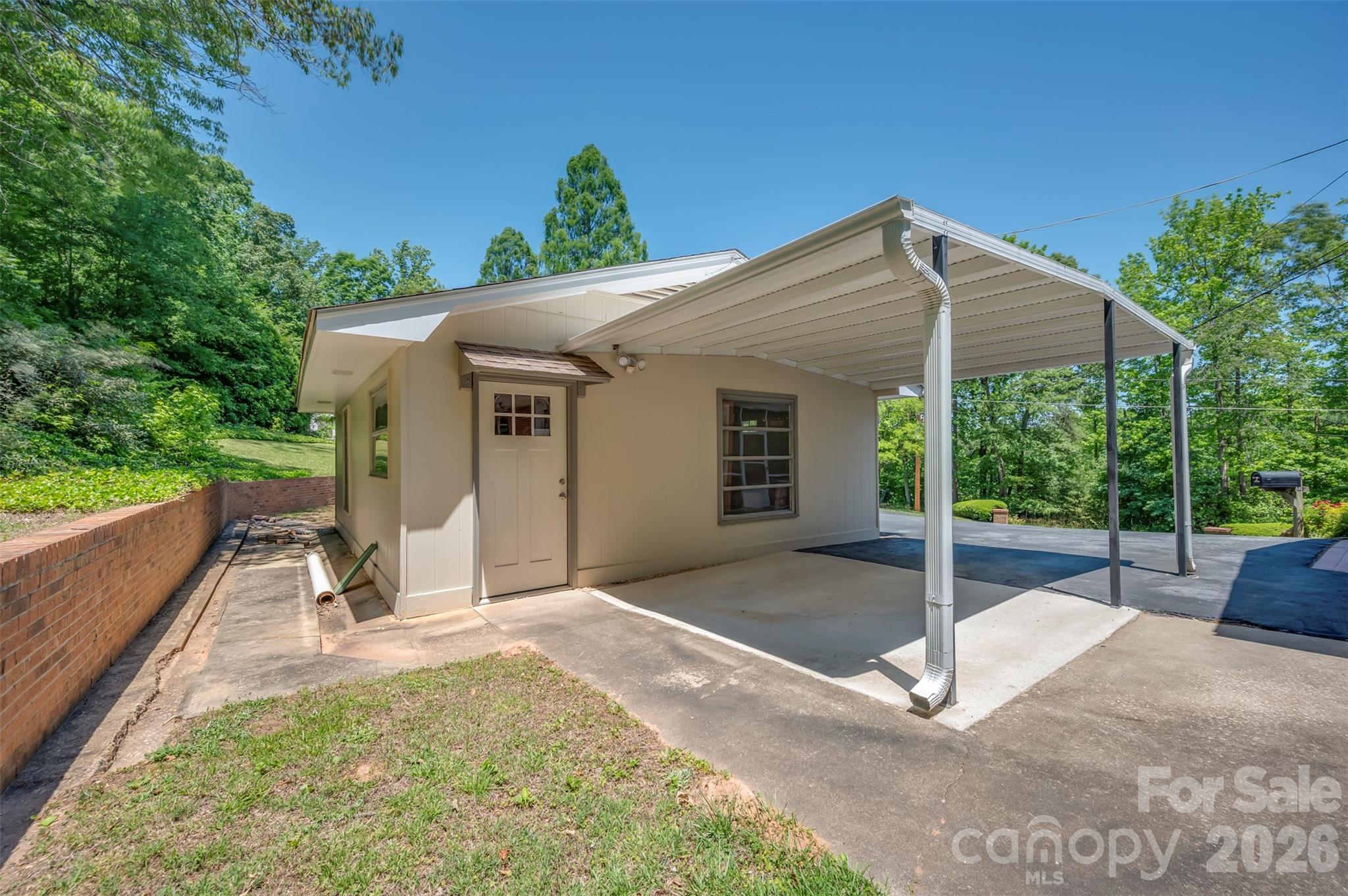 113 Chestnut Street Landrum, SC 29356 - Photo 35 of 41 Gallery Image 35