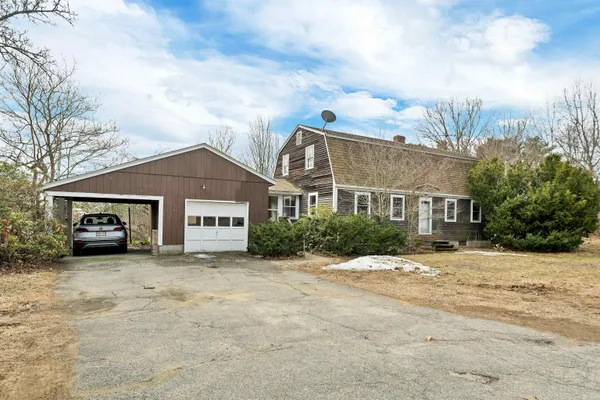 $435,000 | 306 Portsmouth Street, Concord, NH 03301