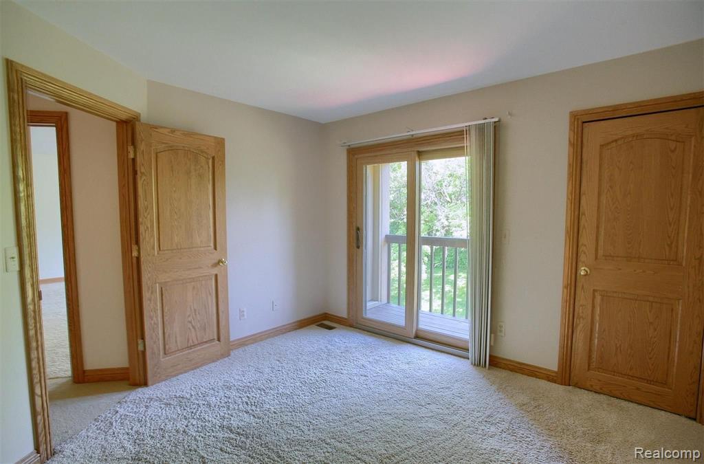 2403 Rochelle Park Drive Rochester Hills, MI 48309 - Photo 23 of 30