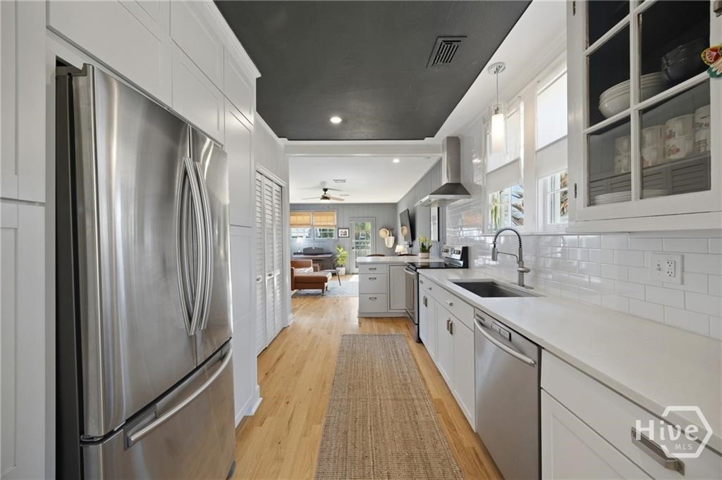 723 East 50th Street Savannah, GA 31405 - Photo 11 of 32