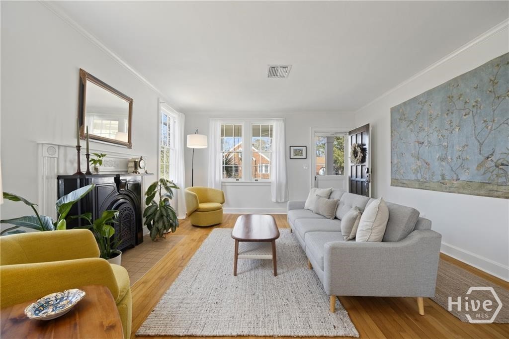 723 East 50th Street Savannah, GA 31405 - Photo 8 of 32