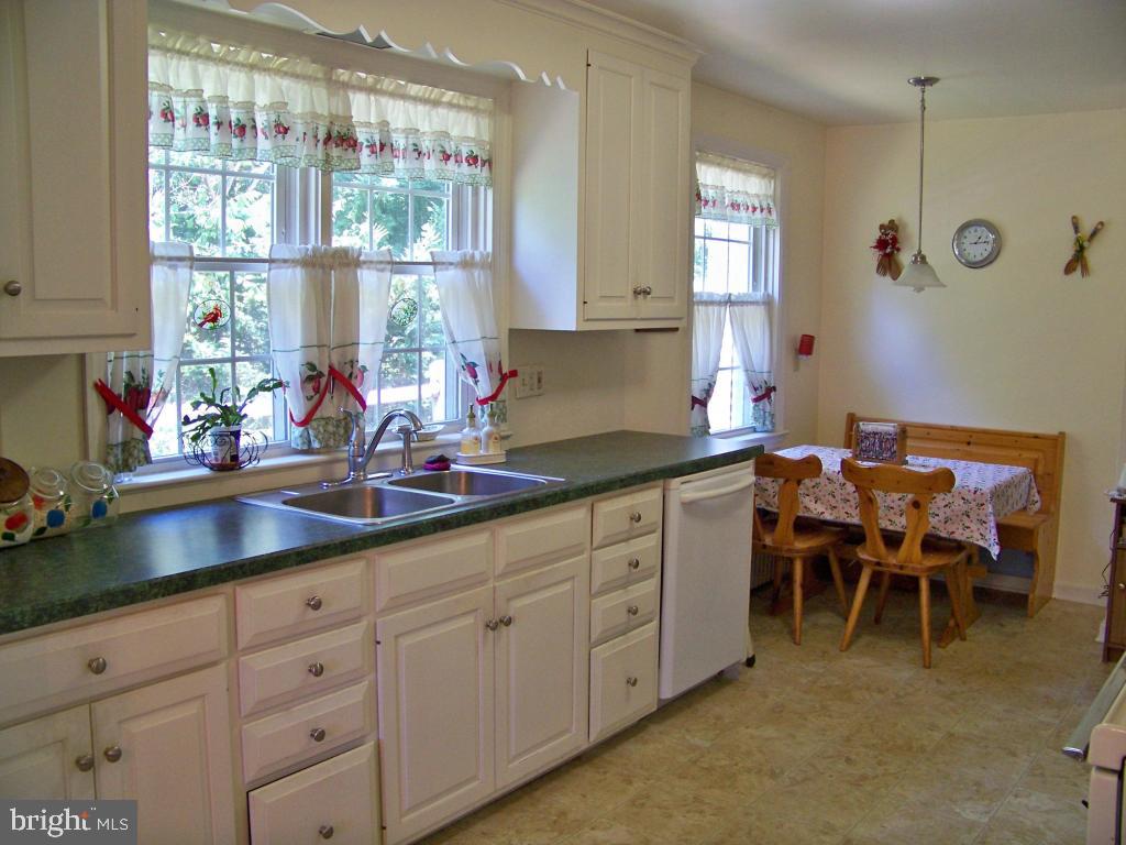 39 Refton Road Willow Street, PA 17584 - Photo 11 of 19 Gallery Image 11