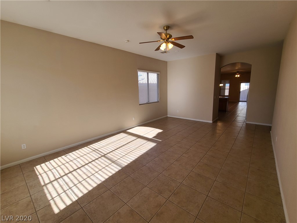 188 Verde Ridge Court Henderson, NV 89012 - Photo 3 of 24 Gallery Image 3