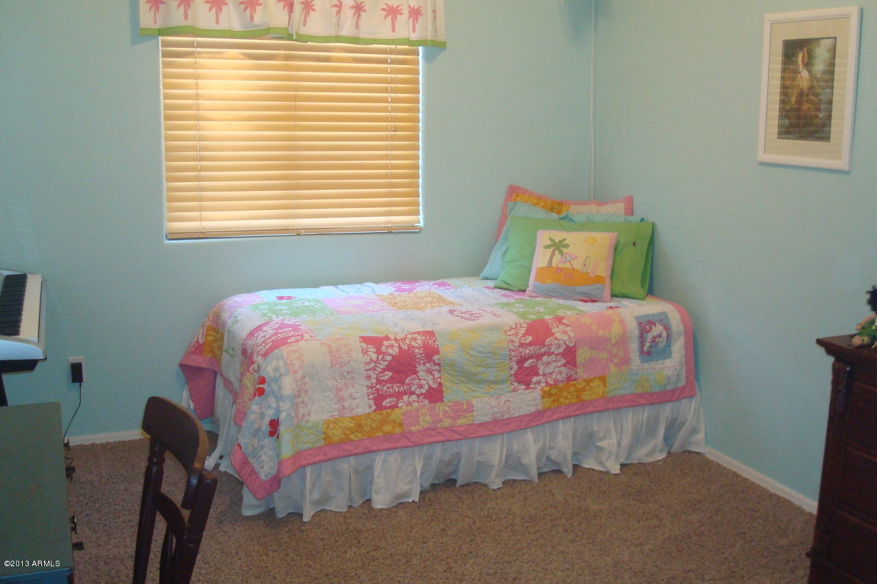 3255 East Warbler Road Gilbert, AZ 85297 - Photo 18 of 28 Bedroom 2