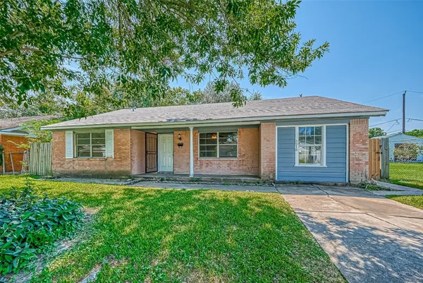 $1,900 | 3918 Tavenor Lane, Houston, TX 77047