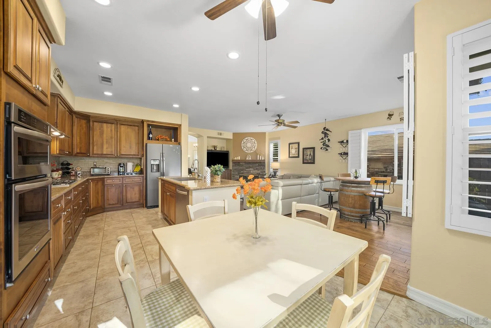 41453 Temeku Drive Temecula, CA 92591 - Photo 11 of 34 a large kitchen with lots of counter space