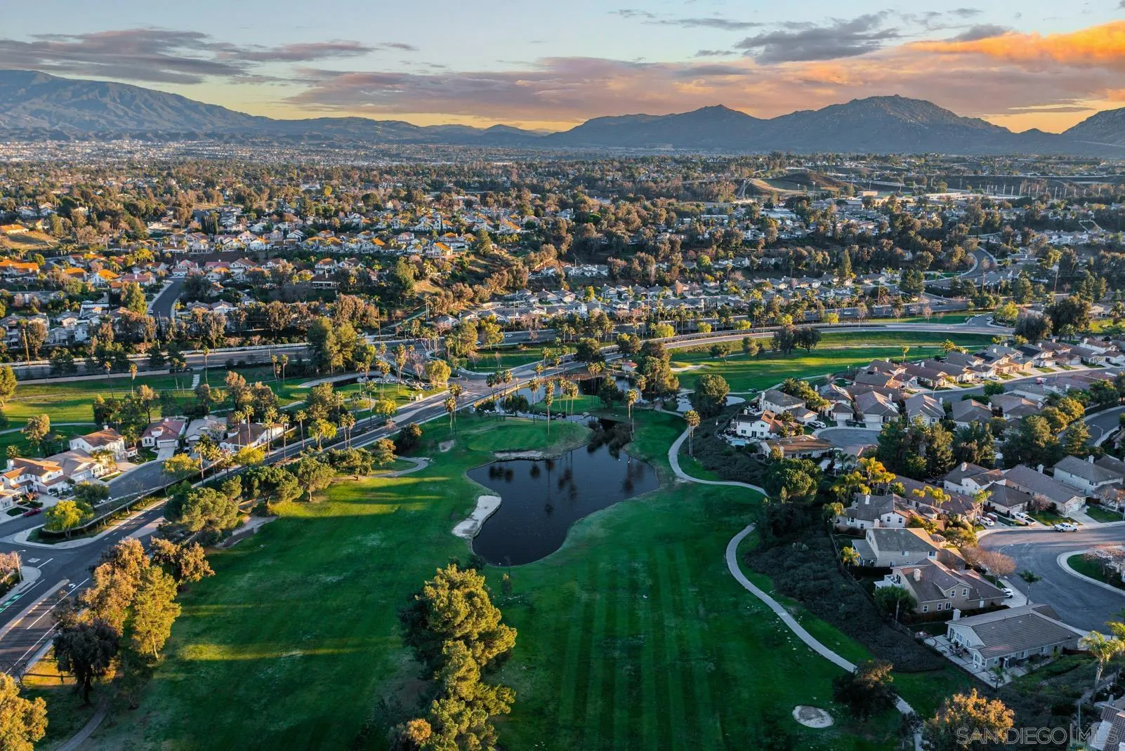 41453 Temeku Drive Temecula, CA 92591 - Photo 30 of 34 a view of a city