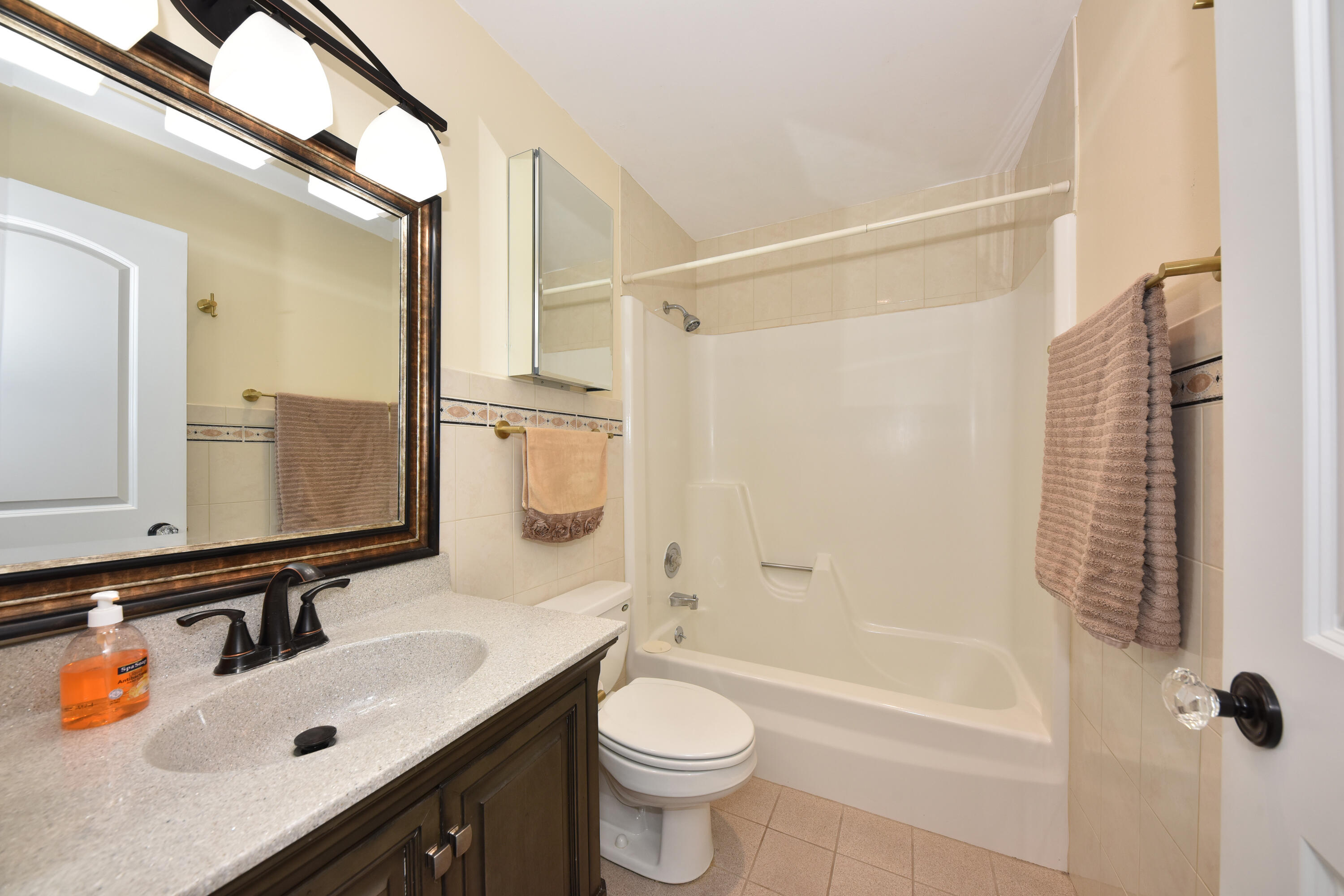 11937 West Appleton Avenue, Unit 13 Milwaukee, WI 53224 - Photo 20 of 43 EUP_1495