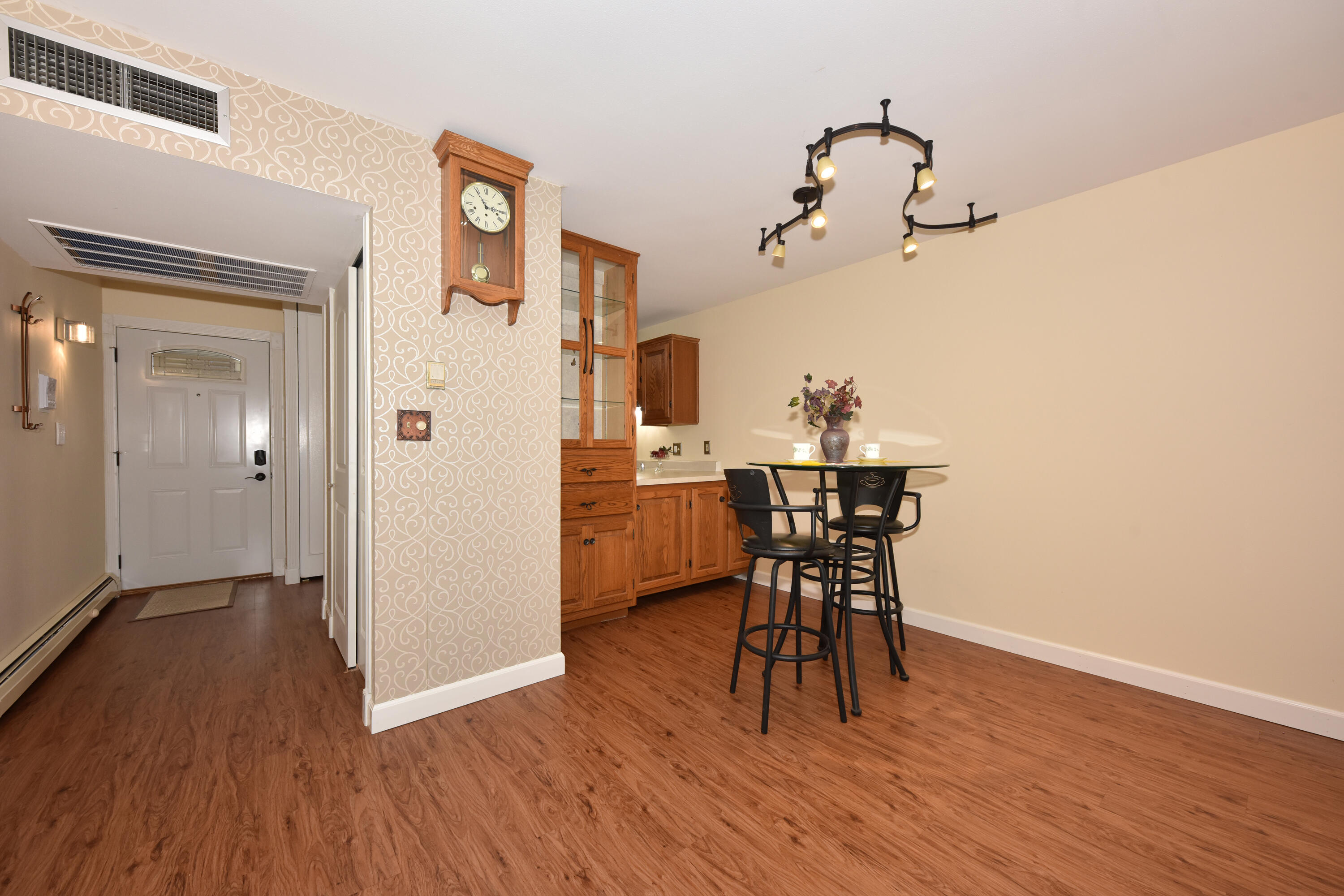 11937 West Appleton Avenue, Unit 13 Milwaukee, WI 53224 - Photo 10 of 43 EUP_1479