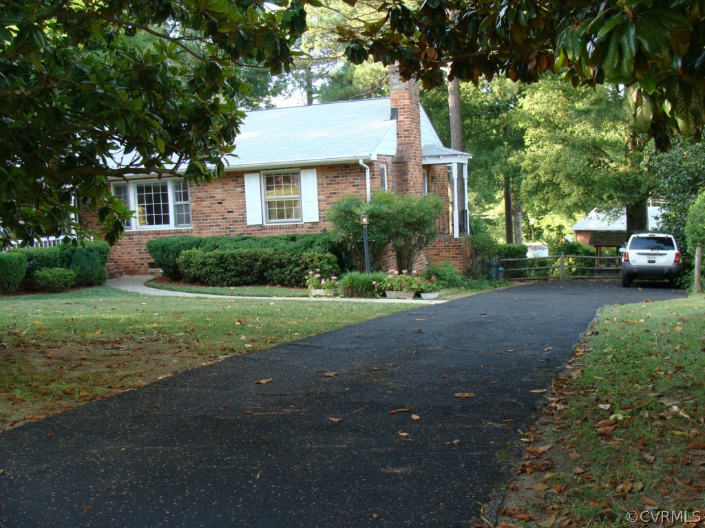 9302 Ledbury Road Henrico, VA 23229 - Photo 15 of 16 Gallery Image 15