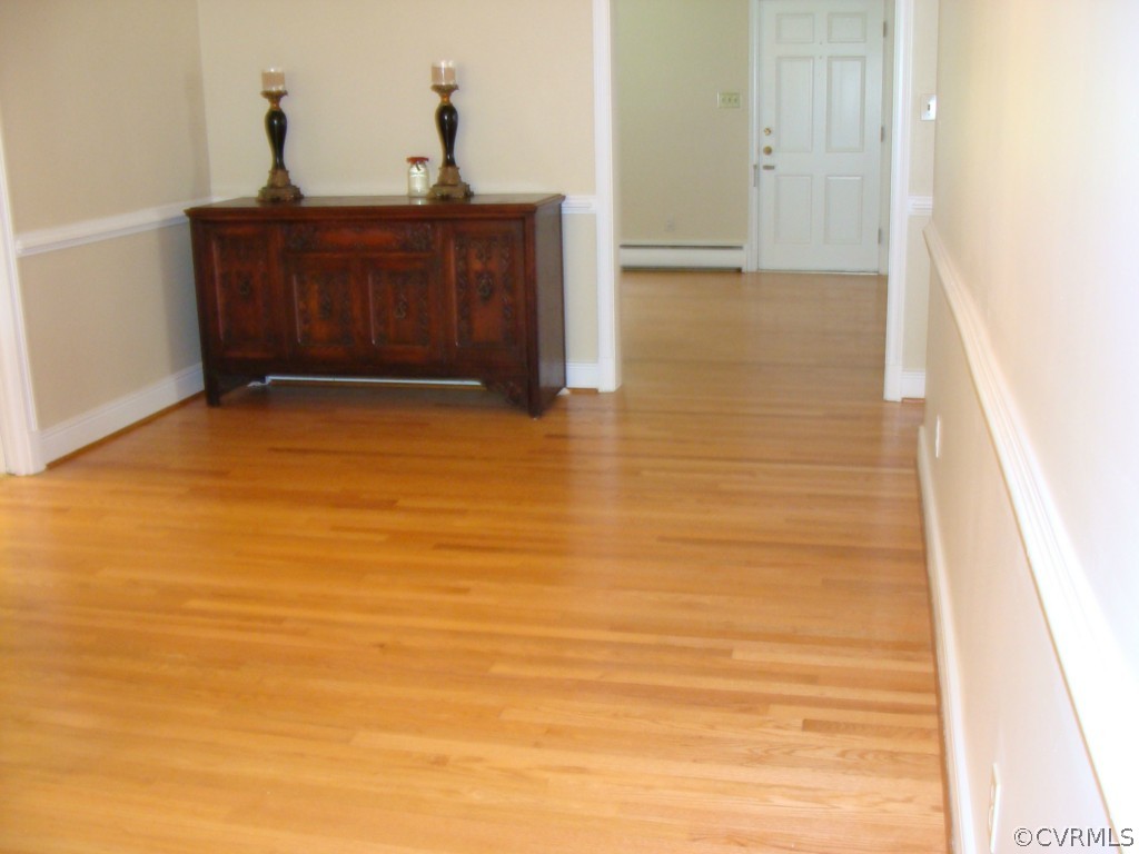 9302 Ledbury Road Henrico, VA 23229 - Photo 3 of 16 Gallery Image 3