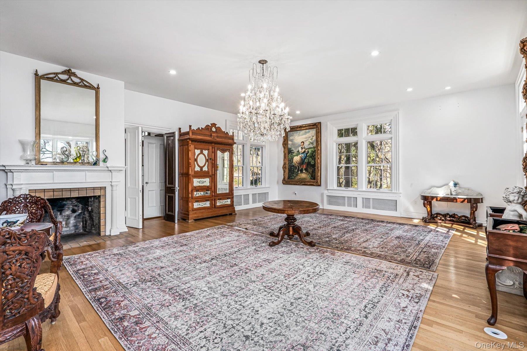 365 East Shore Road Kings Point, NY 11023 - Photo 16 of 44