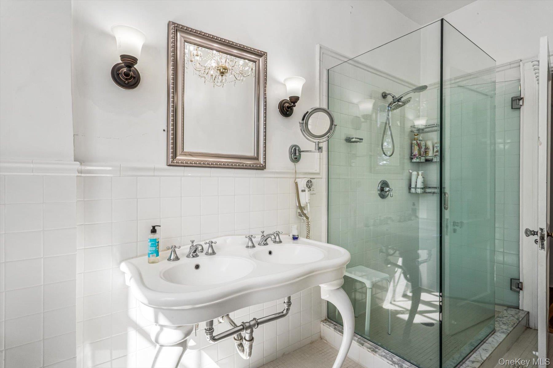 365 East Shore Road Kings Point, NY 11023 - Photo 35 of 44