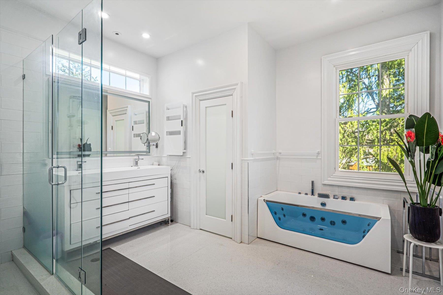 365 East Shore Road Kings Point, NY 11023 - Photo 36 of 44