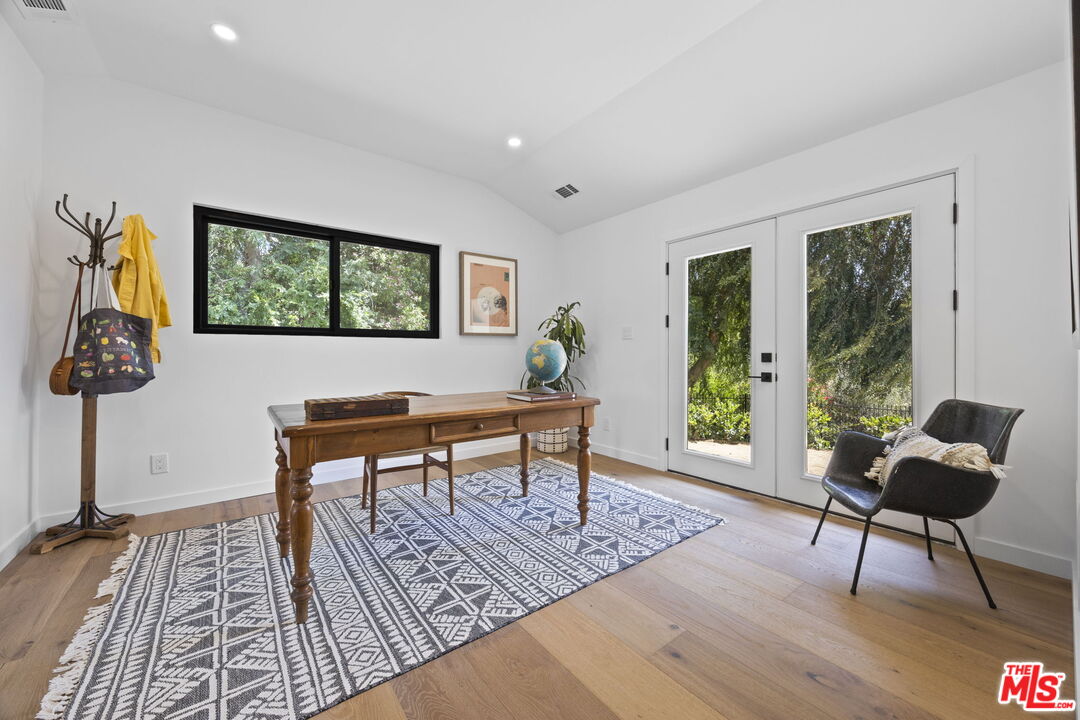 1131 Rancho Drive Ojai, CA 93023 - Photo 28 of 58 a living room with furniture and a window