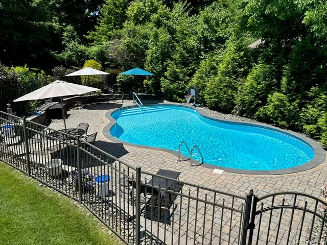 $1,450,000 | 5 Beaver Pond Court, Stony Point, NY 10980