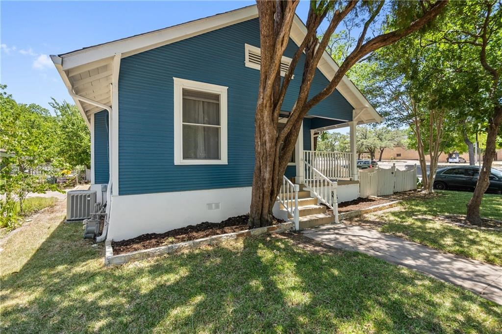 1811 Nickerson Street Austin, TX 78704 - Photo 5 of 35
