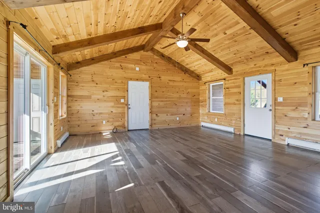 $899,900 | 107 Linkin Park Drive, Spring Mills, PA 16875