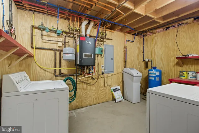 $899,900 | 107 Linkin Park Drive, Spring Mills, PA 16875