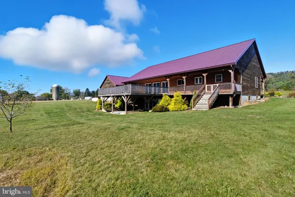 $875,000 | 107 Linkin Park Drive, Spring Mills, PA 16875