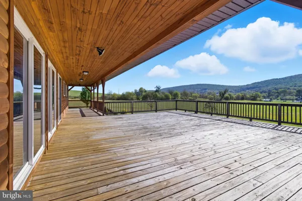 $875,000 | 107 Linkin Park Drive, Spring Mills, PA 16875