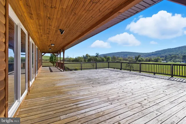 $899,900 | 107 Linkin Park Drive, Spring Mills, PA 16875