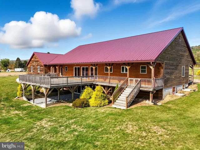 $899,900 | 107 Linkin Park Drive, Spring Mills, PA 16875