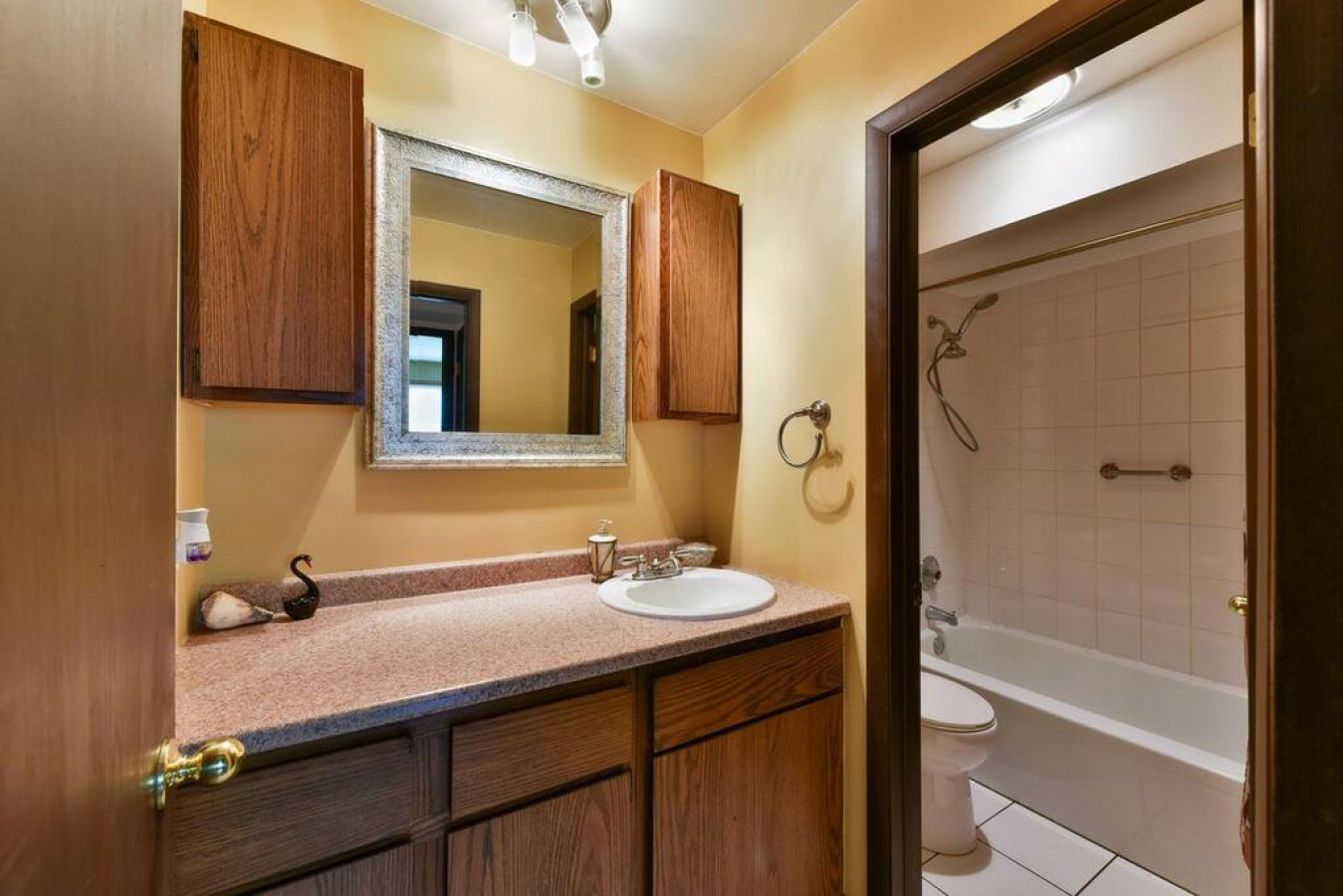 5113 North East River Road, Unit 1K Chicago, IL 60656 - Photo 7 of 13